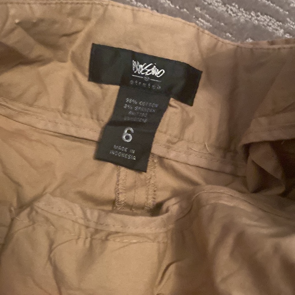 Massimo Shorts - Picture 2 of 3